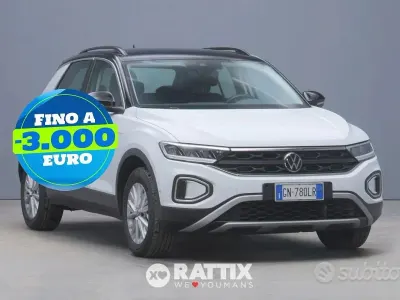 Usata VW T-Roc Life 150 CV (110 kW) 2023 Pure white SUV