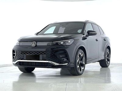 Usata VW Tiguan R-line Plus 150 CV (110 kW) 2025 Nero SUV