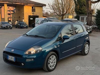 Usata Fiat Punto Lounge 77 CV (56 kW) 2013 Blu Utilitaria