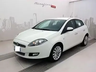 Usata Fiat Bravo 89 CV (65 kW) 2013 Bianco Utilitaria