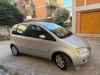 Usata Fiat Idea Dynamic 95 CV (69 kW) 2010 Grigio Monovolume