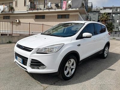 Usata Ford Kuga Titanium 120 CV (88 kW) 2015 Bianco SUV