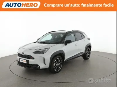 Usata Toyota Yaris Cross Sport 92 CV (67 kW) 2024 Grigio SUV