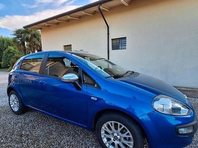 Usata Fiat Punto Evo 69 CV (50 kW) 2012 Blu Utilitaria