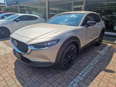 Usata Mazda CX-30 140 CV (102 kW) 2021 Jet black metallic SUV