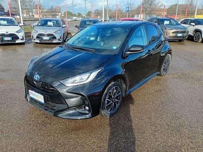 Usata Toyota Yaris Hybrid Trend 116 CV (85 kW) 2022 Nero Utilitaria