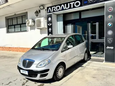 Usata Lancia Musa 90 CV (66 kW) 2007 Bianco Monovolume