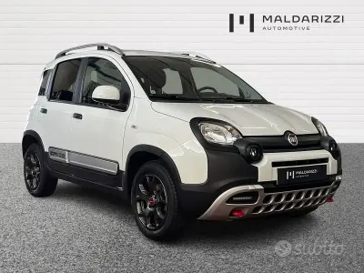 Usata Fiat Panda Cross Cross 69 CV (50 kW) 2023 Bianco Utilitaria