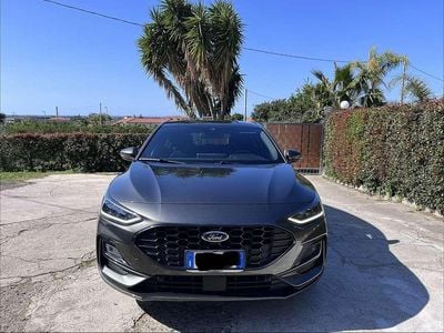 Usata Ford Focus ST-Line 116 CV (85 kW) 2024 Grigio Berlina