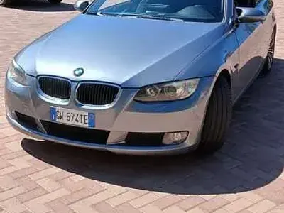 Usata BMW 320 Efficient Dynamics 177 CV (130 kW) 2009 Grigio Coupé