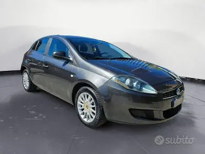 Usata Fiat Bravo Active 105 CV (77 kW) 2008 Grigio Utilitaria