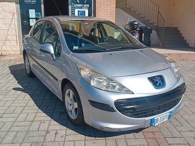 Usata Peugeot 207 70 CV (51 kW) 2006 Grigio Berlina