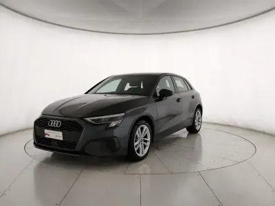 Gebraucht Audi A3 Business 116 PS (85 kW) 2022 Grau Limousine