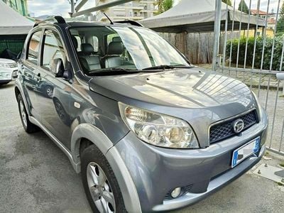 Usata Daihatsu Terios 105 CV (77 kW) 2006 Grigio SUV
