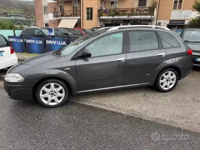 Occasion Fiat Croma Dynamic 150 ch (110 kW) 2006 Gris Break