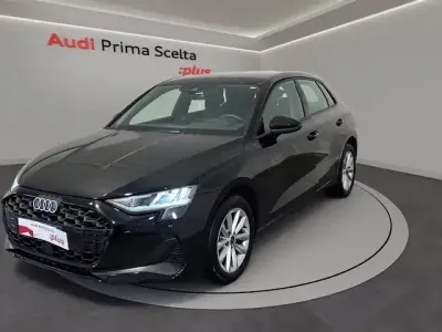 Usata Audi A3 Business 116 CV (85 kW) 2024 Nero brillante Berlina