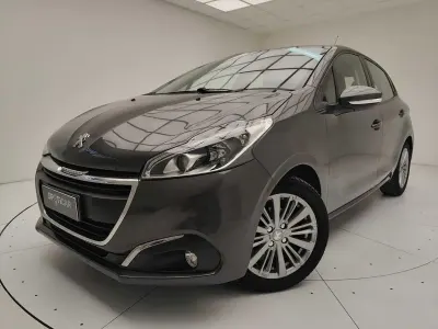 Usata Peugeot 208 Allure 110 CV (80 kW) 2018 Grigio Utilitaria