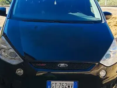Usata Ford S-MAX 140 CV (102 kW) 2008 Nero Monovolume