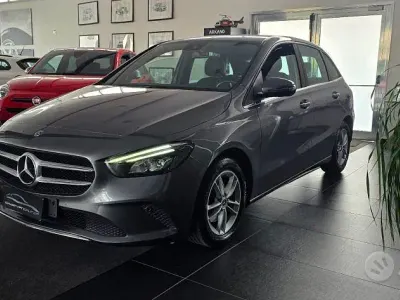 Käytetty Mercedes B180 116 HP (85 kW) 2019 Harmaa Tila-auto