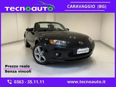Usata Mazda MX5 126 CV (92 kW) 2007 Nero Cabrio
