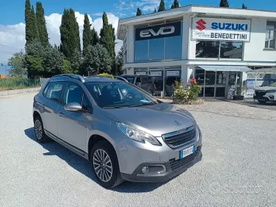 Usata Peugeot 2008 Allure 82 CV (60 kW) 2015 Grigio SUV