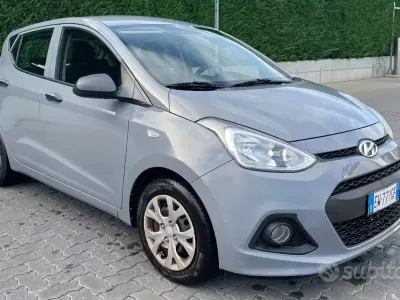 Usata Hyundai i10 66 CV (48 kW) 2014 Grigio Utilitaria