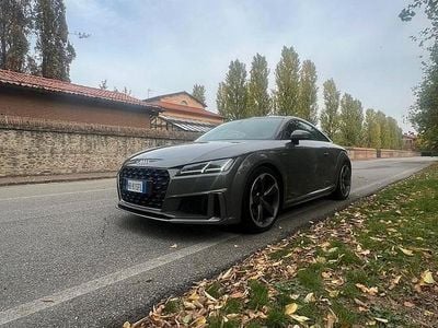 Begagnad Audi TT S-Line 230 HK (169 kW) 2021 Grå Sportkupé