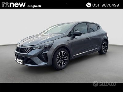 Nuova Renault Clio V Techno 101 CV (74 kW) 2025 Grigio Berlina