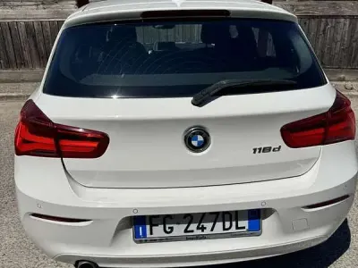 Usata BMW 118 Advantage 150 CV (110 kW) 2016 Utilitaria