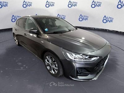Usata Ford Focus ST-Line 116 CV (85 kW) 2024 Grigio Utilitaria