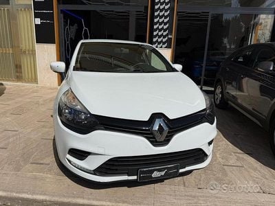 Usata Renault Clio IV Life 75 CV (55 kW) 2019 Bianco Berlina
