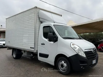 Begagnad Opel Movano 163 HK (119 kW) 2017 Vit Minibuss