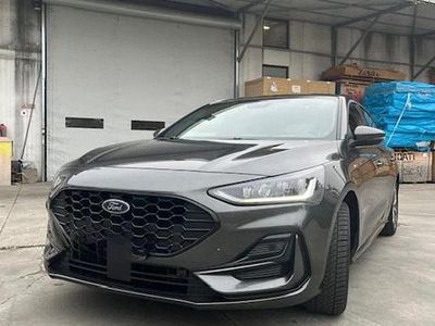 Usata Ford Focus ST-Line 125 CV (91 kW) 2022 Grigio Berlina