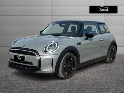 Usata Mini Cooper Classic 136 CV (100 kW) 2022 Grigio chiaro Utilitaria