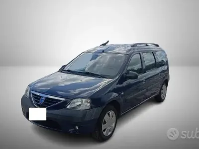 Usata Dacia Logan MCV Lauréate 105 CV (77 kW) 2008 Blu Station wagon