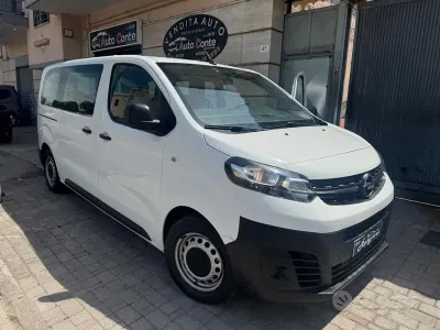 Usata Opel Vivaro-e Combi S 102 CV (75 kW) 2021 Bianco Monovolume