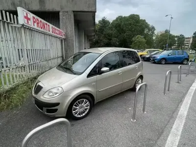 Usata Lancia Musa 95 CV (69 kW) 2007 Monovolume