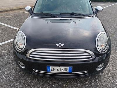 Usata Mini Cooper 122 CV (89 kW) 2010 Nero Utilitaria
