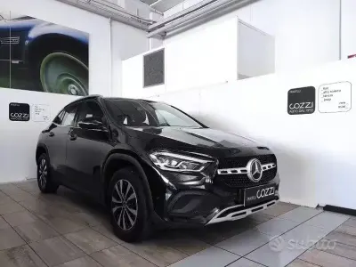 Usata Mercedes GLA250 Business 160 CV (117 kW) 2022 Nero SUV