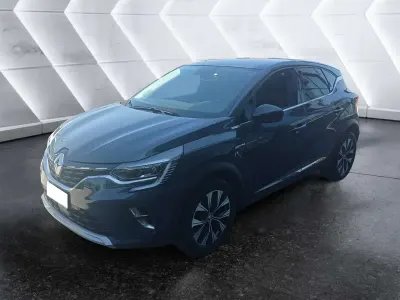Usata Renault Captur Techno 101 CV (74 kW) 2023 Blu/azzurro SUV