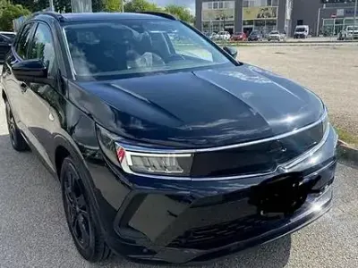 Gebraucht Opel Grandland X 131 PS (96 kW) 2022 Schwarz SUV