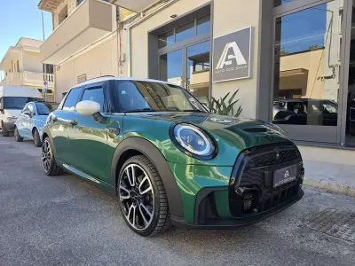 Usata Mini John Cooper Works 178 CV (130 kW) 2022 Verde Utilitaria