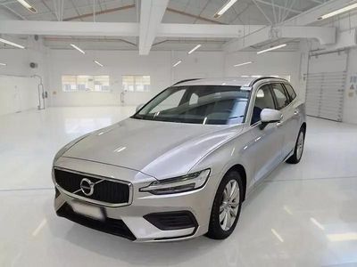 Argento Usata 2021 Volvo V60 Business Edition Station wagon | 22.500 € (Buon prezzo)