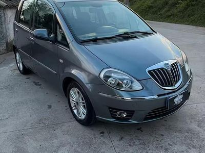 Gebraucht Lancia Musa 95 PS (69 kW) 2012 Grau Van / Kleinbus