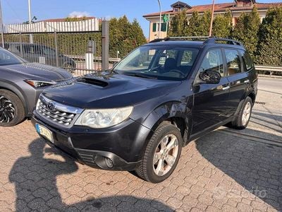 Usata Subaru Forester Comfort 146 CV (107 kW) 2012 Marrone SUV