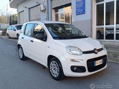 Usata Fiat Panda Easy 69 CV (50 kW) 2015 Bianco Berlina