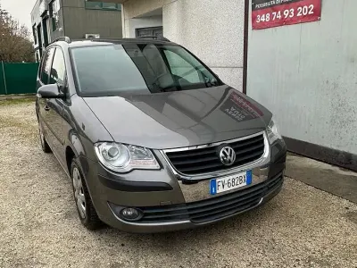 Gebraucht VW Touran Trendline 109 PS (80 kW) 2008 Grau Van / Kleinbus