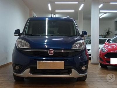 Usata Fiat Doblò Trekking 2017 Blu Monovolume