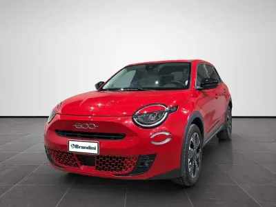 Usata Fiat 600 La Prima 100 CV (73 kW) 2025 Rosso SUV