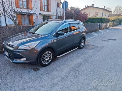 Usata Ford Kuga 120 CV (88 kW) 2015 Grigio SUV